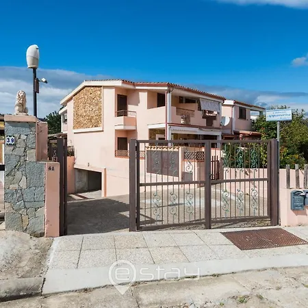 Holiday Apartment Via Lisbona - Wonderful Villasimius Apartament